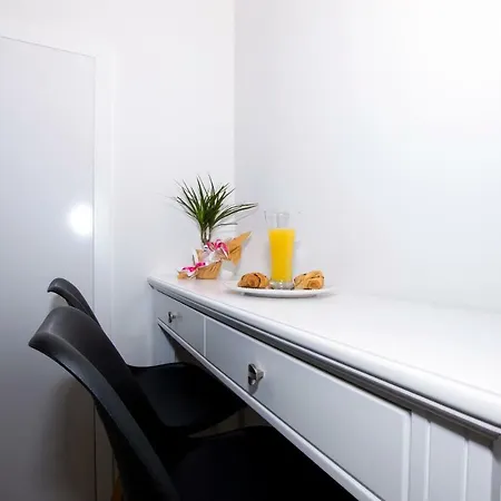 Apartment L&a *